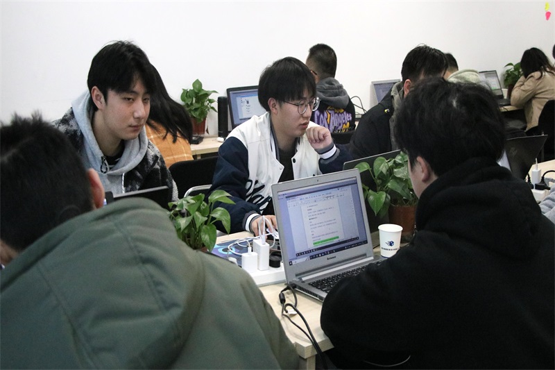 校區(qū)環(huán)境